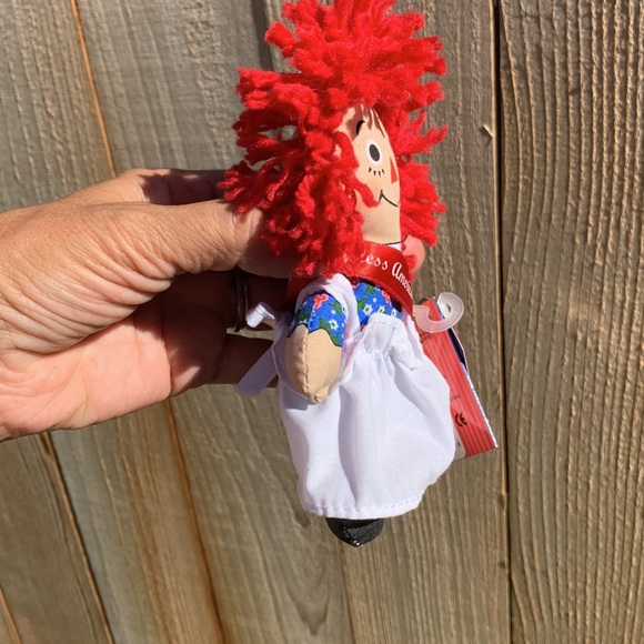 Raggedy Ann doll 85th anniversary - Picture 8 of 11
